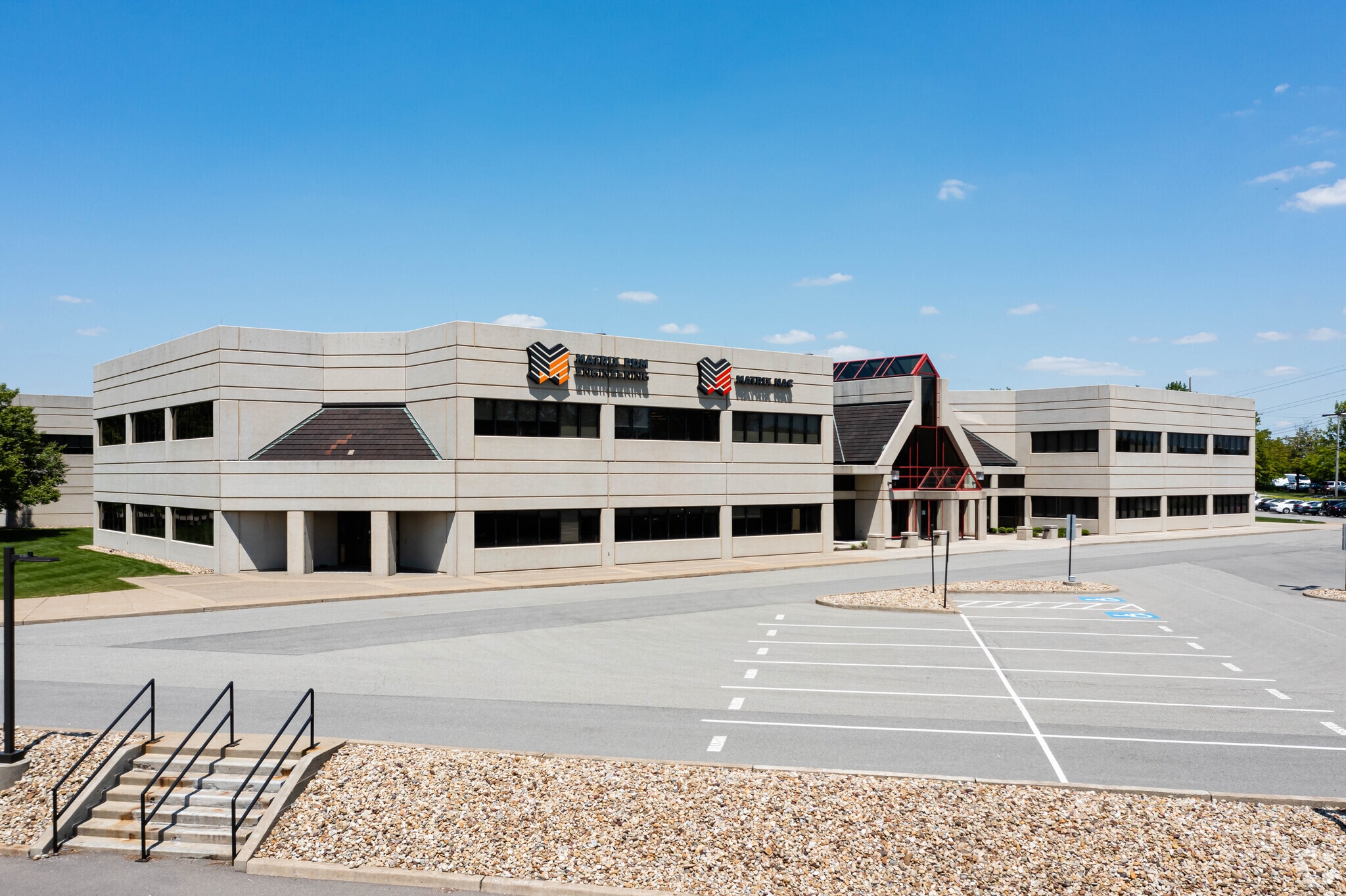 100 Beecham Dr, Pittsburgh, PA for lease Building Photo- Image 1 of 8