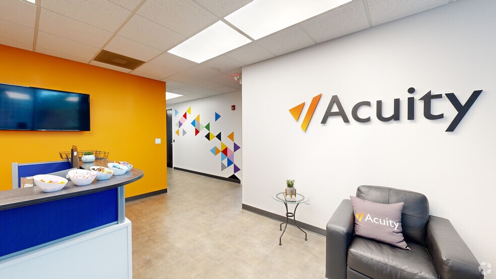 5215 W Laurel St, Tampa, FL for sale - Interior Photo - Image 3 of 19