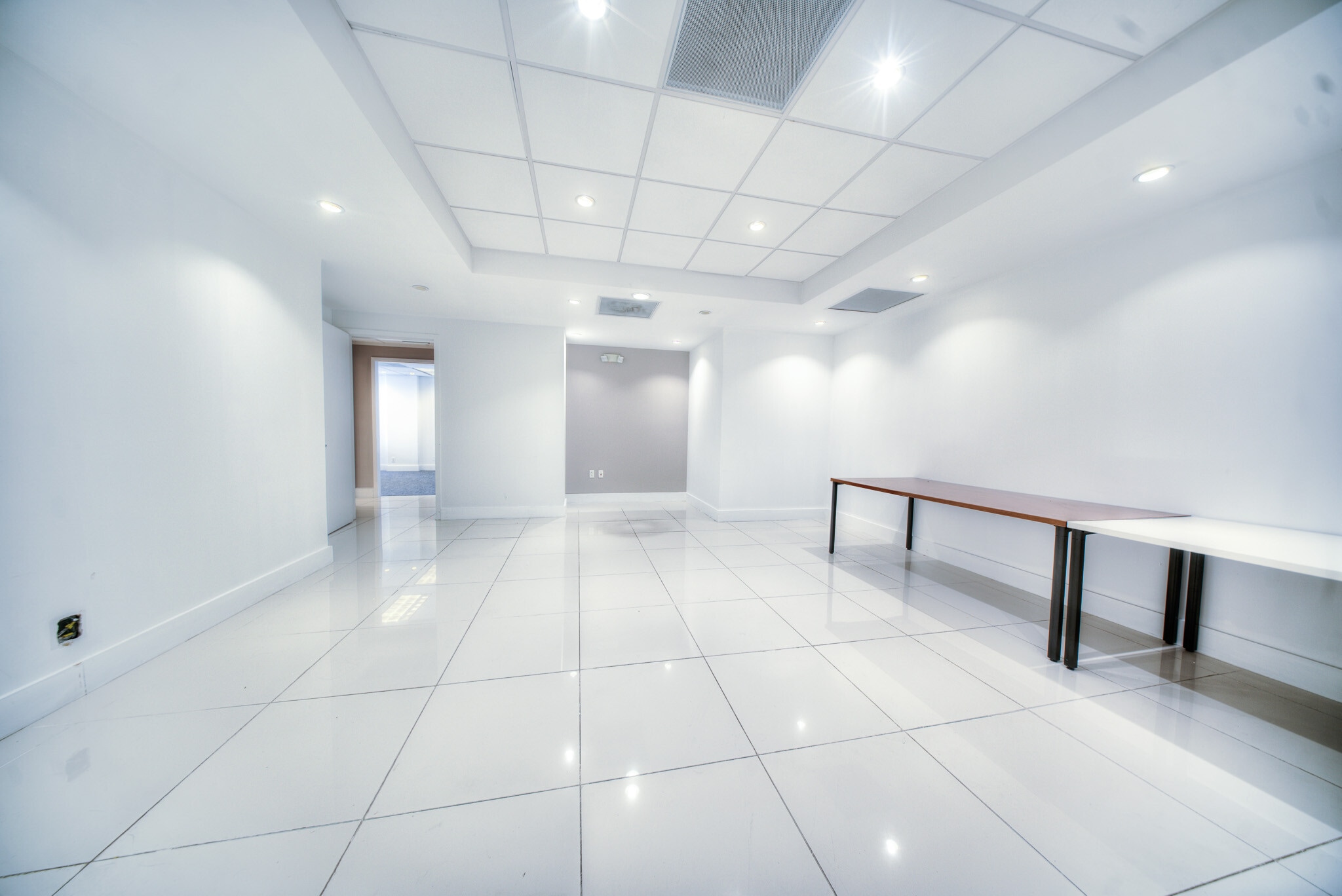 301 Arthur Godfrey Rd, Miami Beach, FL for sale Interior Photo- Image 1 of 7