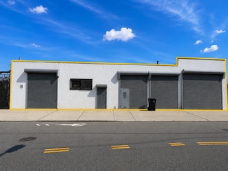 More details for 4425 Barnett Ave, Sunnyside, NY - Industrial for Sale