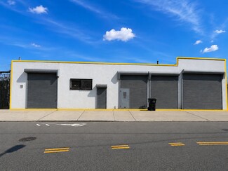 Plus de détails pour 4425 Barnett Ave, Sunnyside, NY - Industriel à vendre