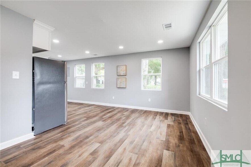 506 E Montgomery Cross Rd, Savannah, GA à vendre - Photo intérieure - Image 3 de 9