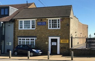 Plus de détails pour 596-598 High Rd, Woodford Green - Bureau à vendre