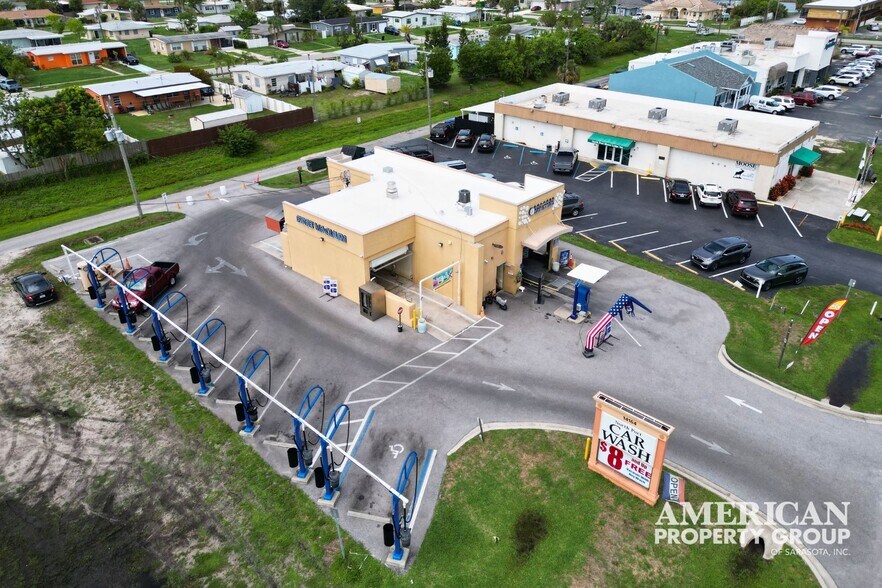14164 Tamiami Trl, North Port, FL à vendre - Photo du bâtiment - Image 1 de 11