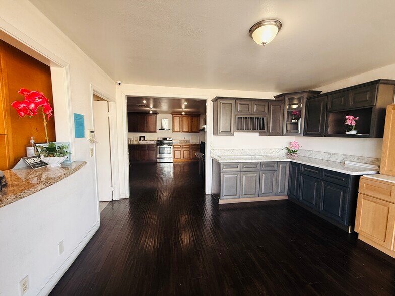 1170 Wright Way, City Of Industry, CA à vendre - Photo intérieure - Image 2 de 8