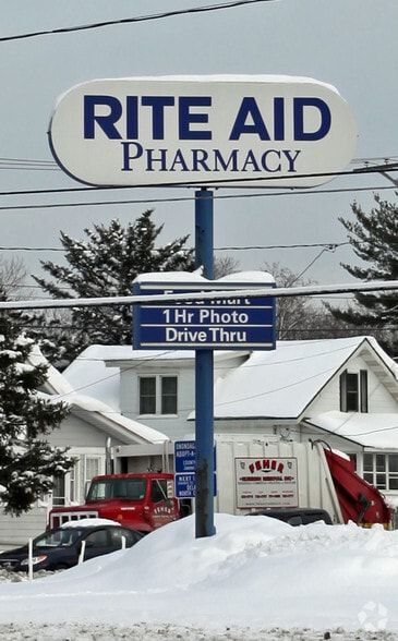 2616 Brewerton Rd, Mattydale, NY for sale - Building Photo - Image 3 of 10