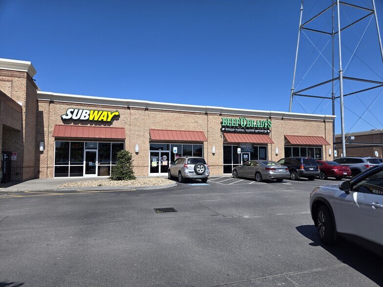 300 Clinchfield St, Kingsport, TN à louer - Photo du bâtiment - Image 2 de 10