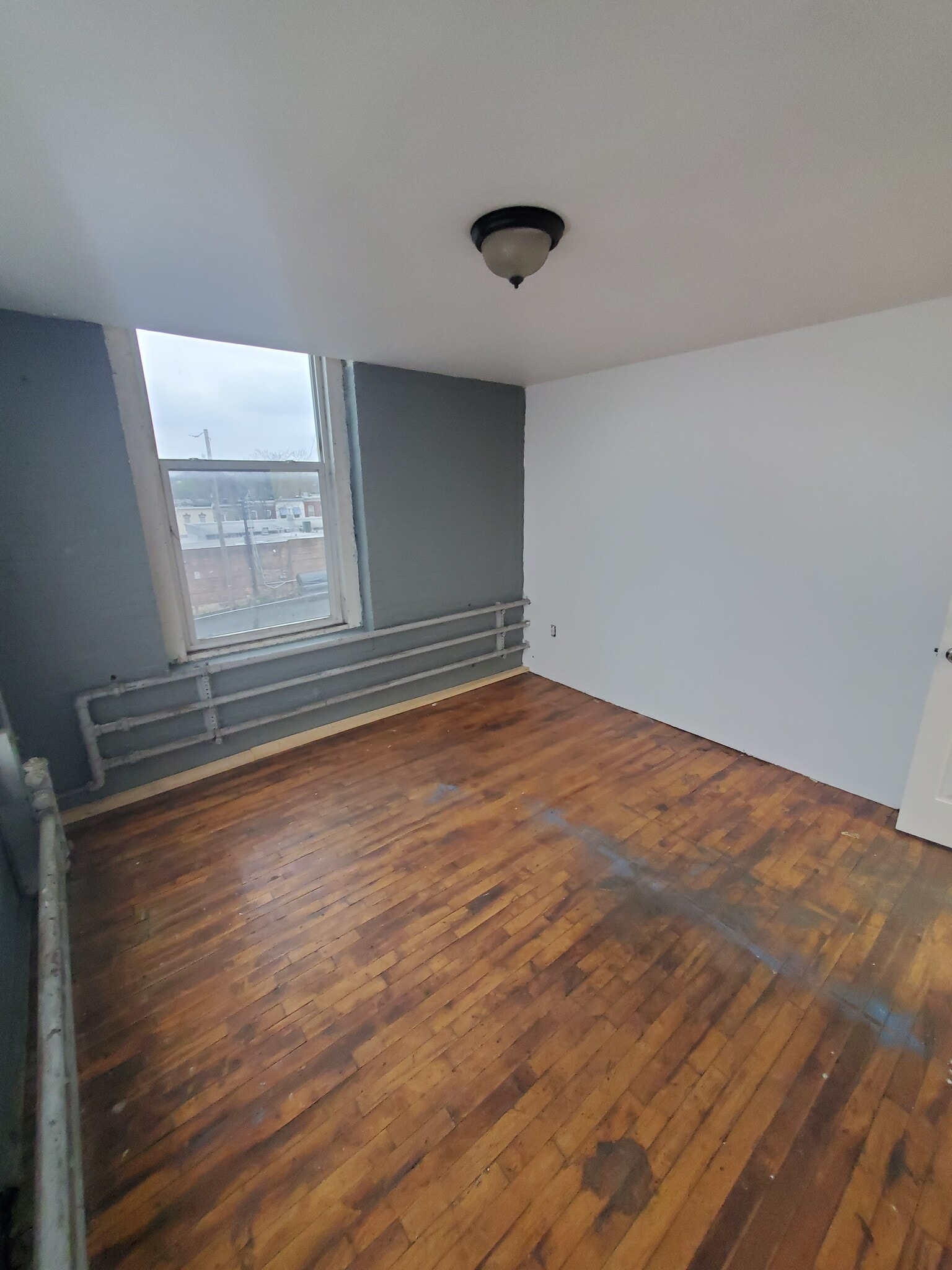 208 S Pulaski St, Baltimore, MD for lease Interior Photo- Image 1 of 13