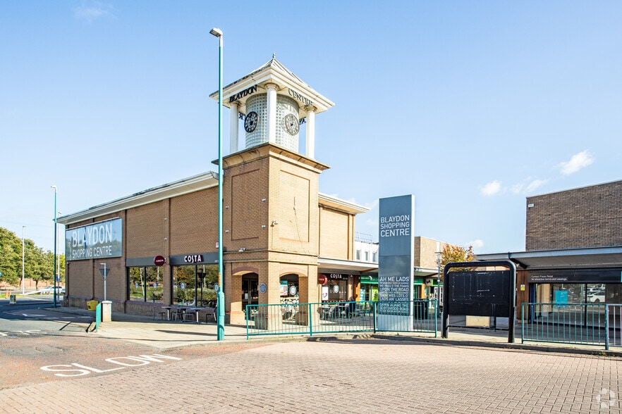 The Precinct, Blaydon On Tyne for lease - Primary Photo - Image 1 of 5