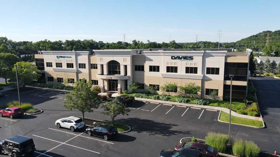 3960 Red Bank Rd, Cincinnati, OH for lease - Building Photo - Image 3 of 7