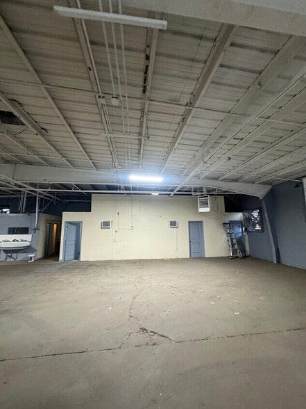 5425 E State St, Montclair, CA for lease - Building Photo - Image 3 of 8