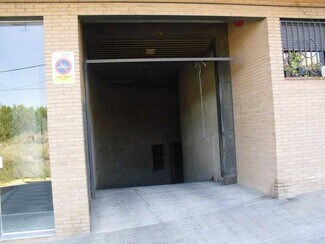 Plus de détails pour Multi-résidentiel à vendre