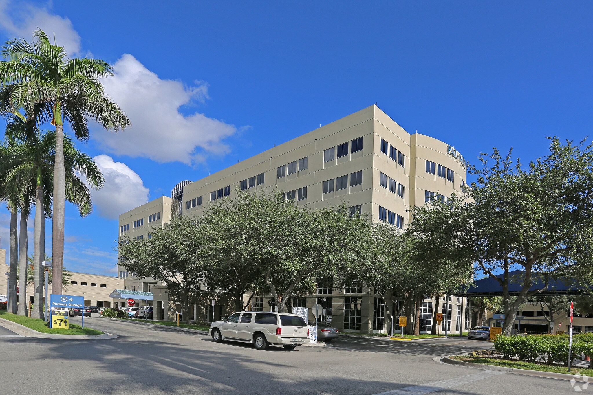7150 W 20th Ave, Hialeah, FL for lease Primary Photo- Image 1 of 2
