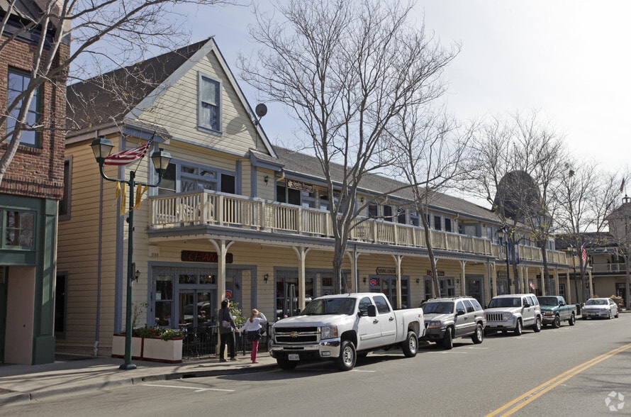 400-448 Main St, Pleasanton, CA for lease - Building Photo - Image 3 of 4