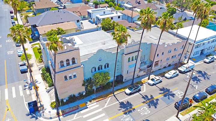 206 S Saint Louis St, Los Angeles, CA for sale - Building Photo - Image 2 of 13