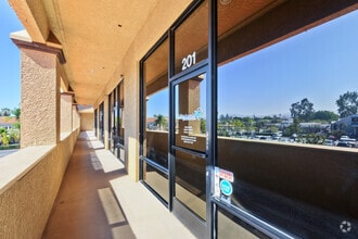 330 N 6th St, Redlands, CA for lease Building Photo- Image 1 of 6