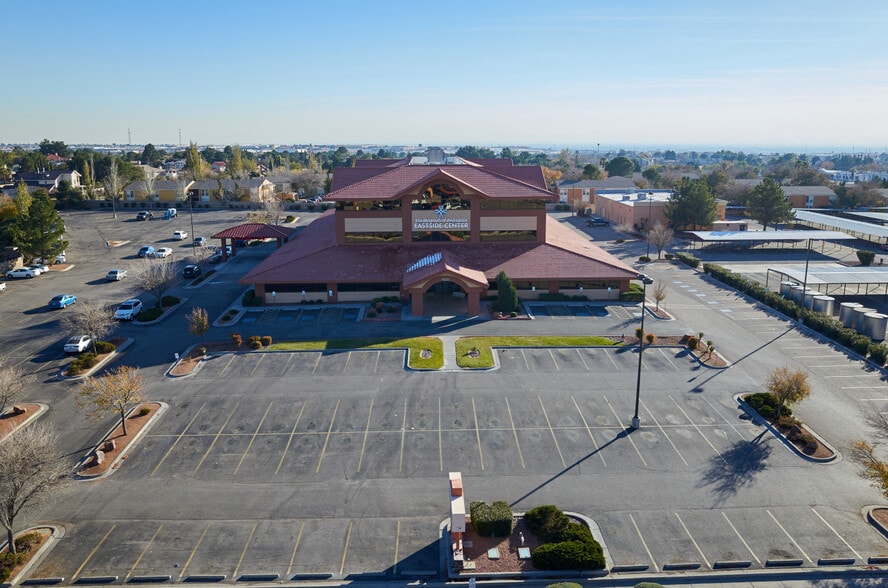 2400 Trawood Dr, El Paso, TX for lease - Building Photo - Image 2 of 4
