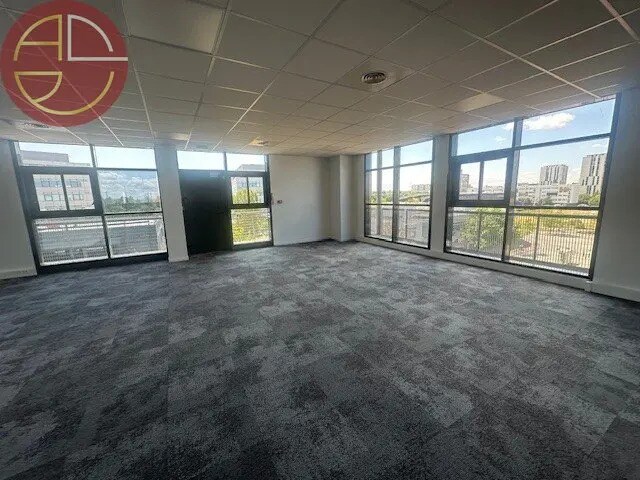Office in Toulouse for sale Interior Photo- Image 1 of 8