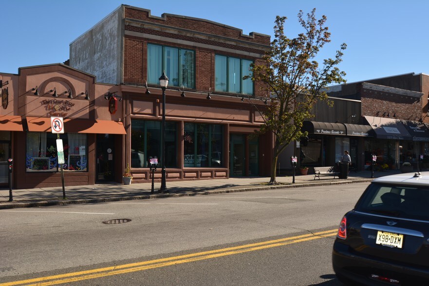 5 E Palisade Ave, Englewood, NJ à louer - Photo du bâtiment - Image 3 de 26