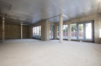 9 Kathleen Ave, London for lease - Interior Photo - Image 2 of 15