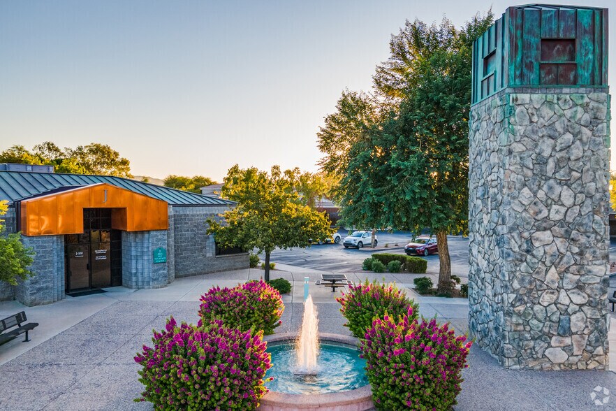 10601 N Hayden Rd, Scottsdale, AZ for lease - Building Photo - Image 3 of 5