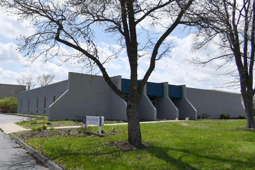 330 Progress Rd, Dayton, OH for sale - Building Photo - Image 1 of 16