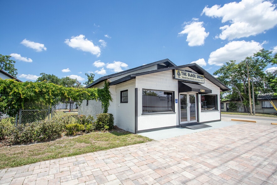 1201 W Fairbanks Ave, Orlando, FL for lease - Primary Photo - Image 1 of 43