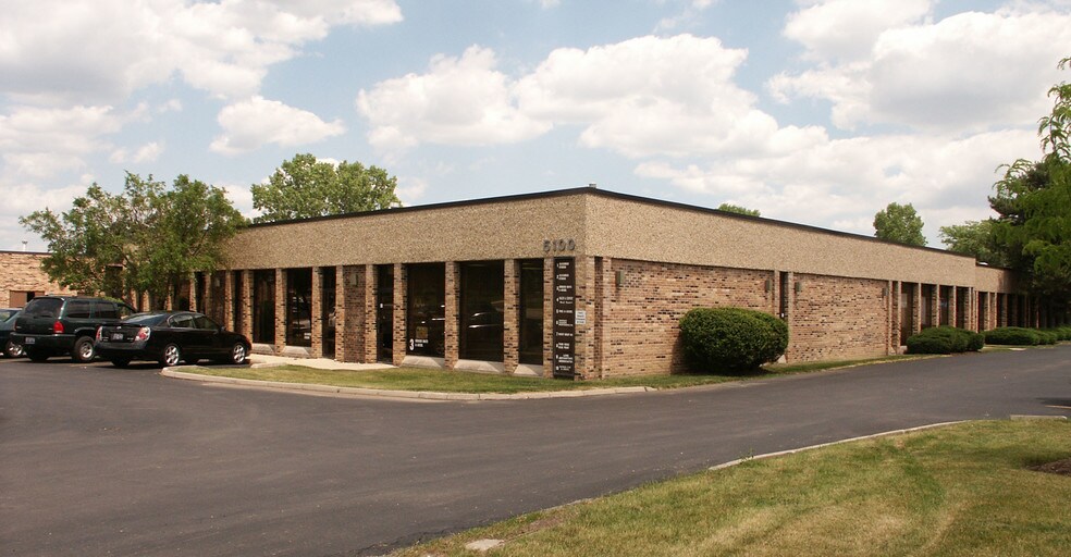 5100 Newport Dr, Rolling Meadows, IL for sale - Building Photo - Image 2 of 7