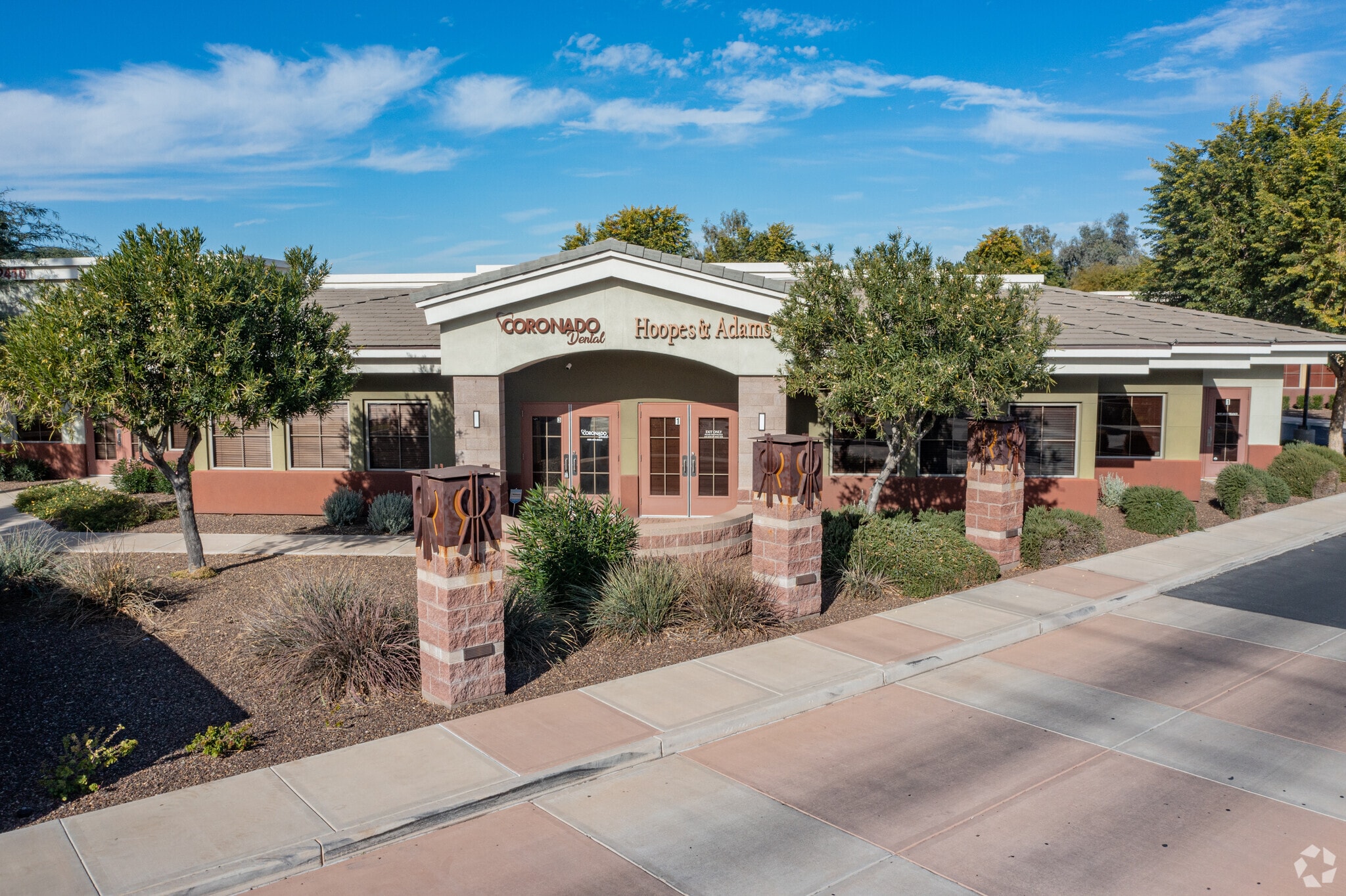 2410 W Ray Rd, Chandler, AZ à louer Photo du bâtiment- Image 1 de 13