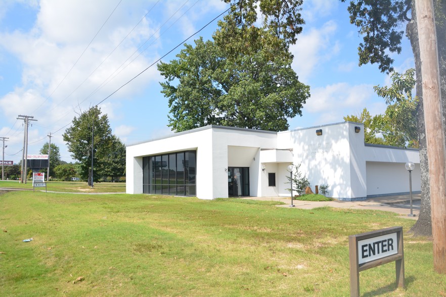 7725 Warden Rd, North Little Rock, AR for sale - Building Photo - Image 1 of 1