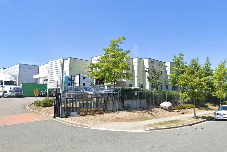 8675 130 St, Surrey, BC à louer - Photo du bâtiment - Image 2 de 2