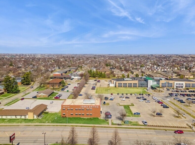 101 NE Trilein Dr, Ankeny, IA for lease - Aerial - Image 2 of 8