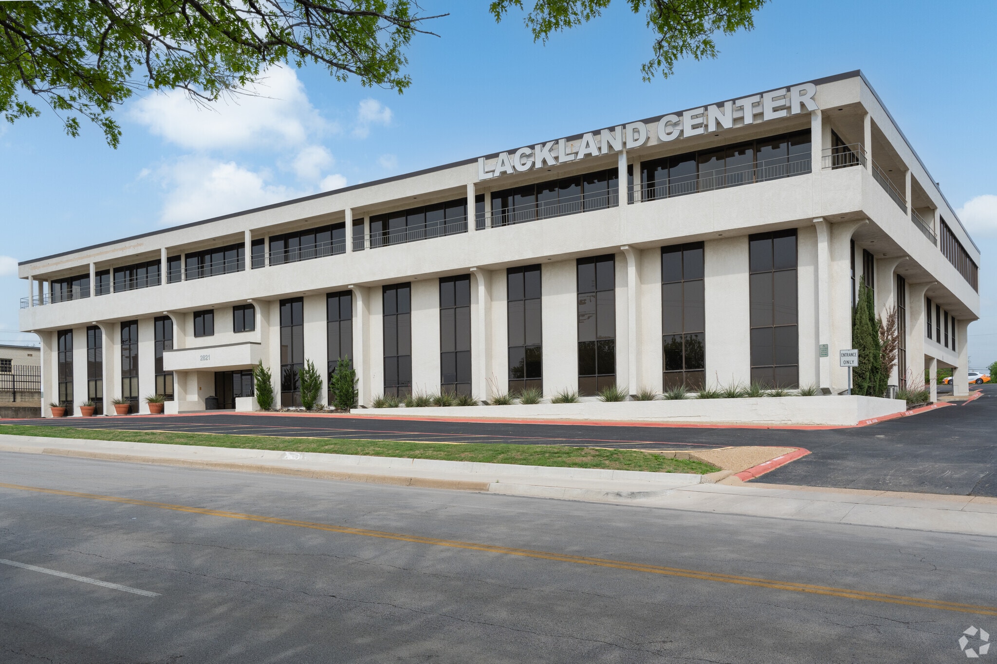 2821 Lackland Rd, Fort Worth, TX for sale Primary Photo- Image 1 of 26
