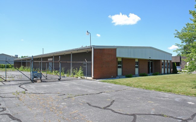 Plus de détails pour 3075 Enterprise Dr, Saginaw, MI - Industriel à louer