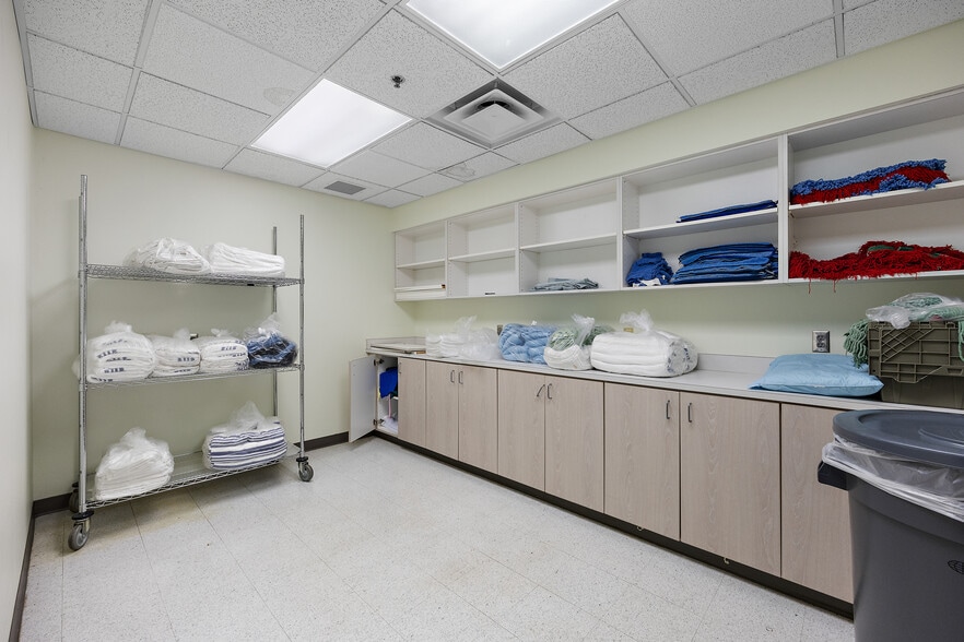 3610 N University Dr, Nacogdoches, TX for sale - Interior Photo - Image 2 of 42