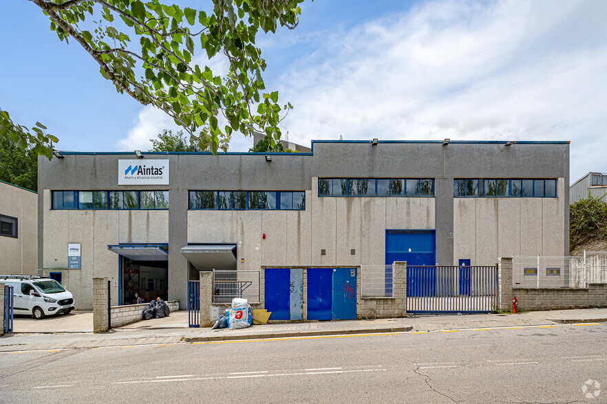 Industrial in Rubí, BAR for lease - Primary Photo - Image 1 of 2