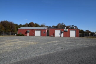 More details for 10310 Rozzelles Ferry Rd, Charlotte, NC - Specialty for Sale