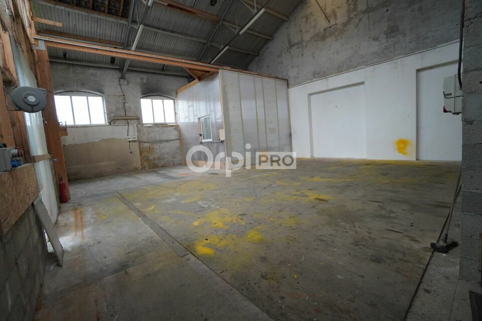 Flex in Longvic for lease Building Photo- Image 1 of 7