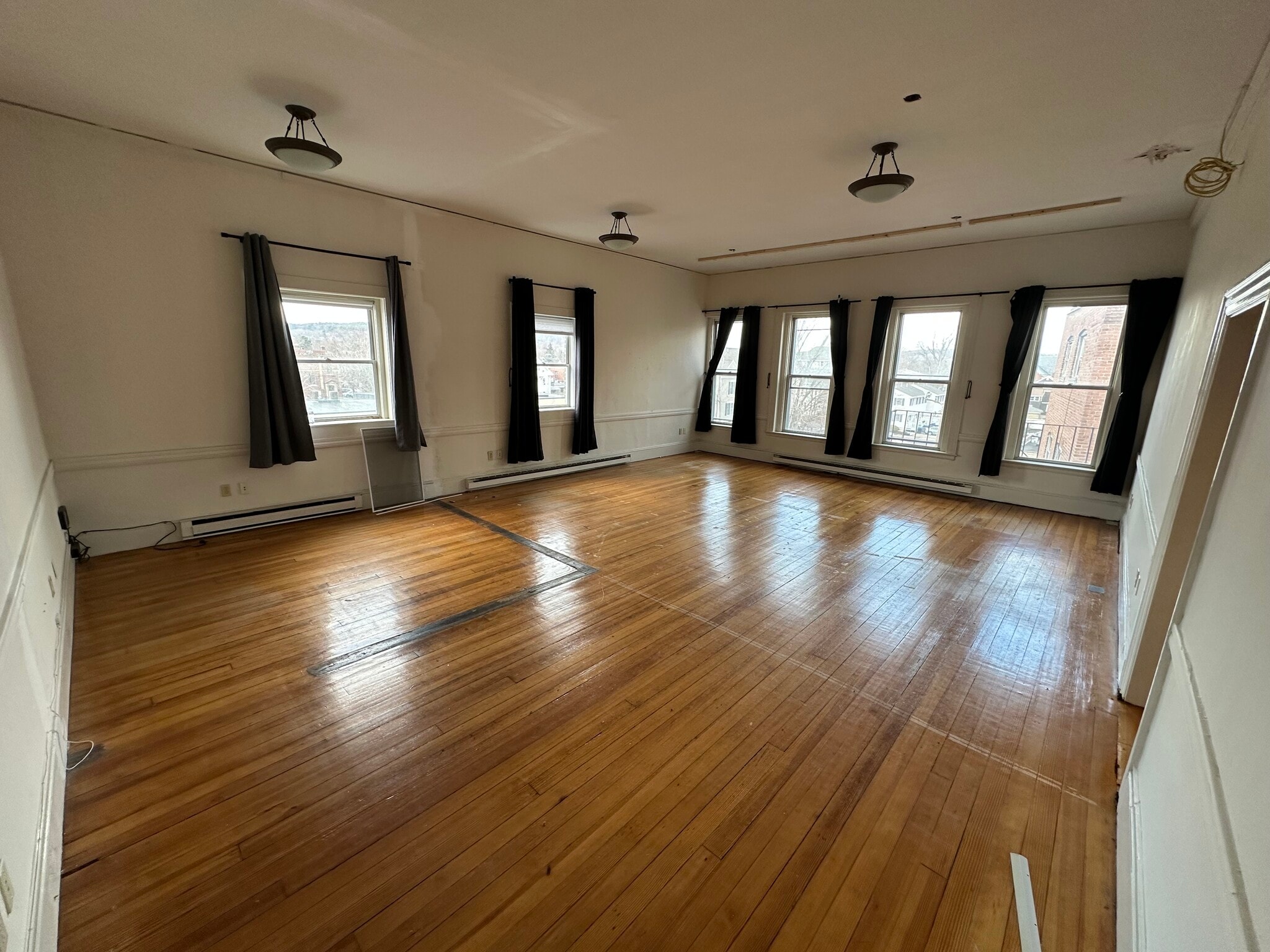 677-685 Main St, Waltham, MA for lease Interior Photo- Image 1 of 4