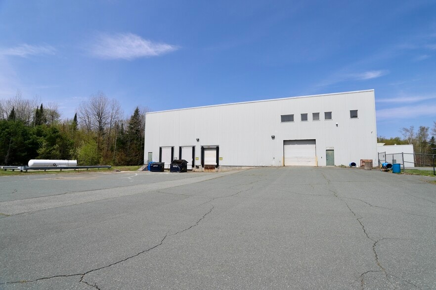 1227 Industrial Pky, Saint Johnsbury, VT for sale - Building Photo - Image 3 of 10