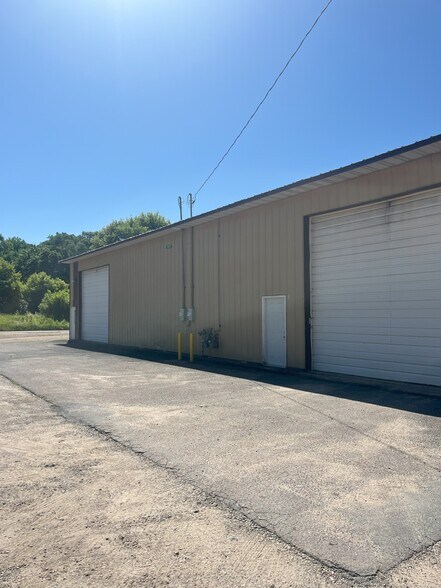 1313 7th St, Saint Paul Park, MN à vendre - Photo du bâtiment - Image 2 de 5