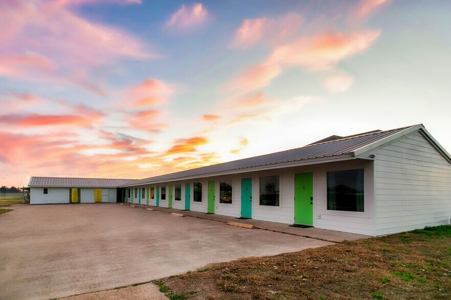 907 S Church St, Rockport, TX à vendre - Photo du bâtiment - Image 3 de 10