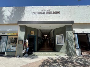 433 E Main St, Ventura, CA à louer Photo du bâtiment- Image 2 de 5