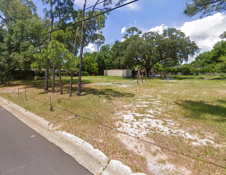 35 W Avery St, Pensacola, FL à vendre - Photo du bâtiment - Image 2 de 3