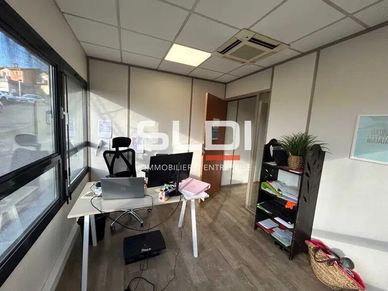 Rue Michel Aulas, Limas for lease - Interior Photo - Image 3 of 10
