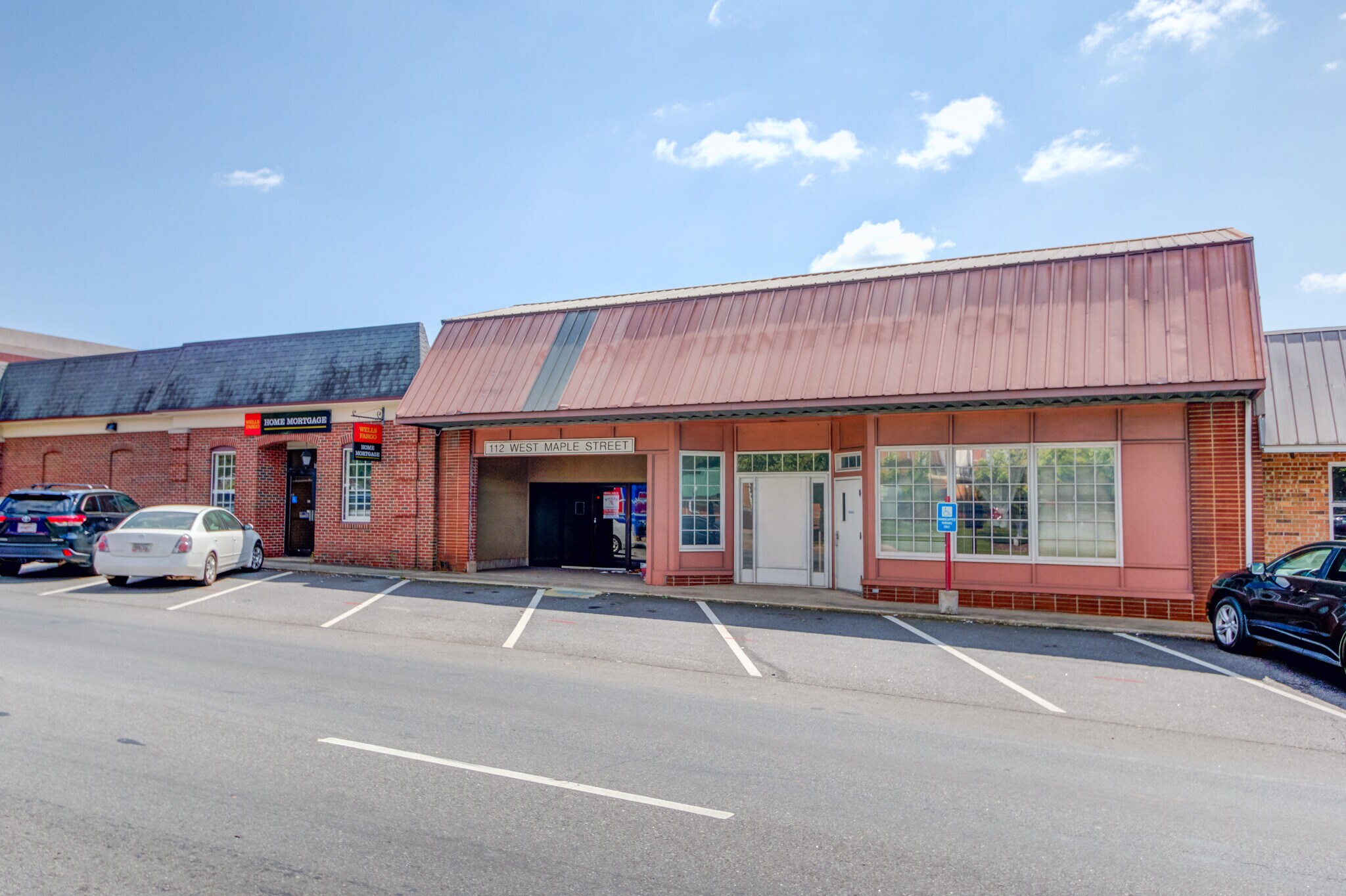 112 W Maple St, Cumming, GA for lease Primary Photo- Image 1 of 18