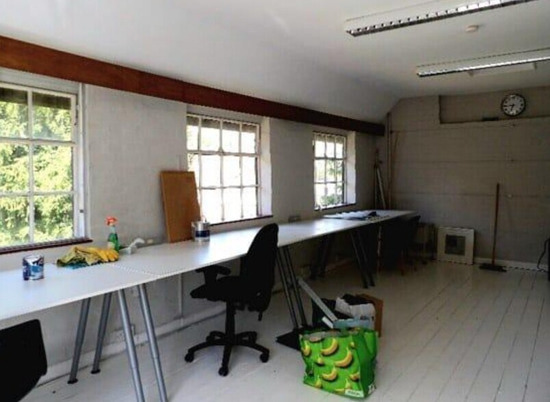 Balkerne Close, Colchester for sale - Interior Photo - Image 3 of 4