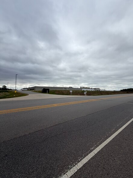 Zueber Road, Little Rock, AR for sale - Building Photo - Image 2 of 2