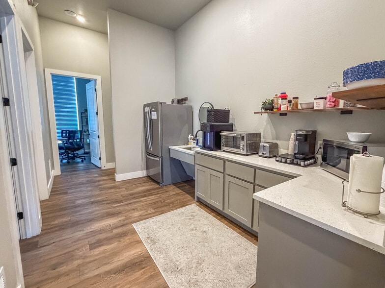 1348 W US Highway 287 Byp, Waxahachie, TX for lease - Building Photo - Image 3 of 25