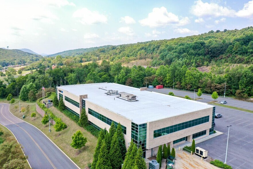 10 Commerce Dr, Cumberland, MD à vendre - Photo du bâtiment - Image 2 de 7